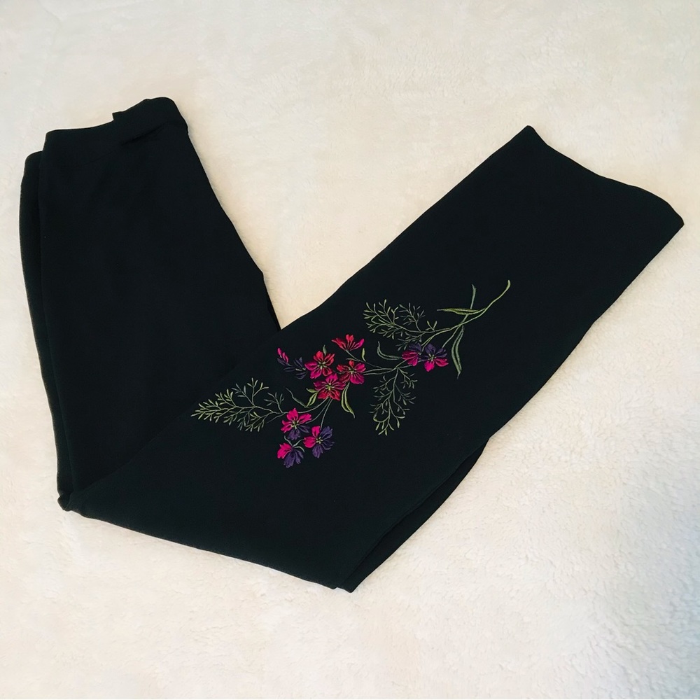 VTG Black Embroidered Stretch Pants Size 6
